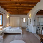 Maria's Village One Bedroom House 4 Apartment *