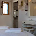 Maria's Village One Bedroom House 4 Páros