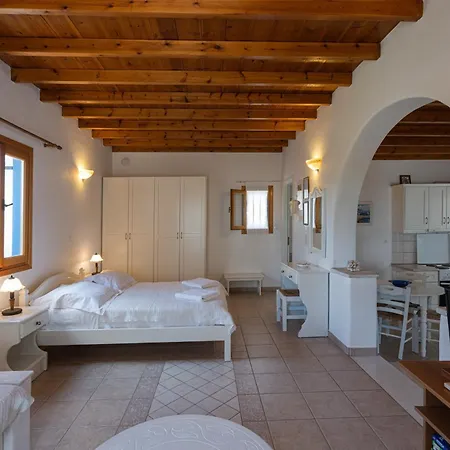 Maria's Village One Bedroom House 4